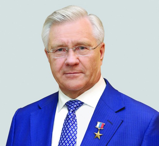 Владимир Богданов поздравляет жителей района с наступающим Новым годом