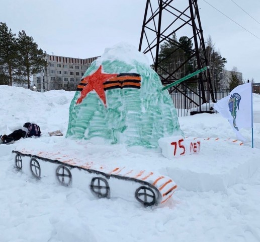 В Лянторе из снега построили целую улицу иглу В Лянторе из снега построили целую улицу иглу