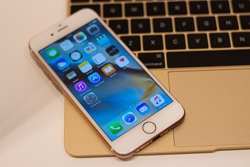 Компания Goldgenie открыла предзаказ на золотой iPhone XS