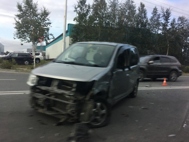 В Сургуте в ДТП с двумя иномарками пострадала пассажирка