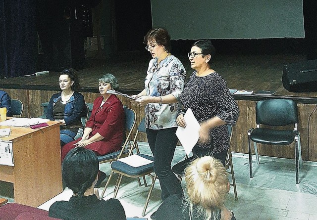 В Сургутском районе стартовала сессия для замещающих родителей