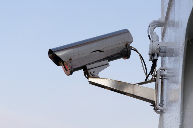 Умные сургутские камеры отследят нарушителей карантина
