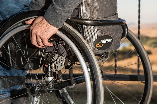В Югре проверяют соцобъекты на предмет доступности для инвалидов