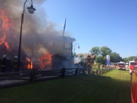 В Екатеринбурге пожар в «Чапаевских банях» тушили пять часов