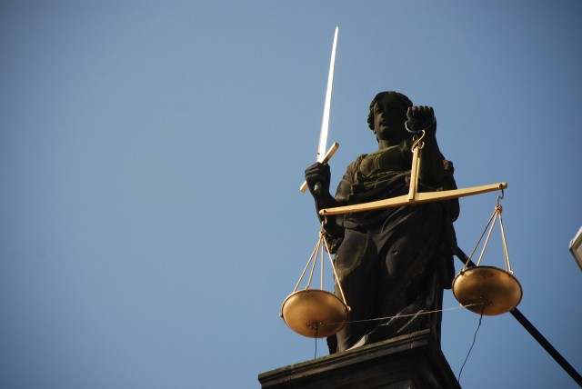 В Тюмени суд назначил наказание бывшему следователю за фальсификацию улик