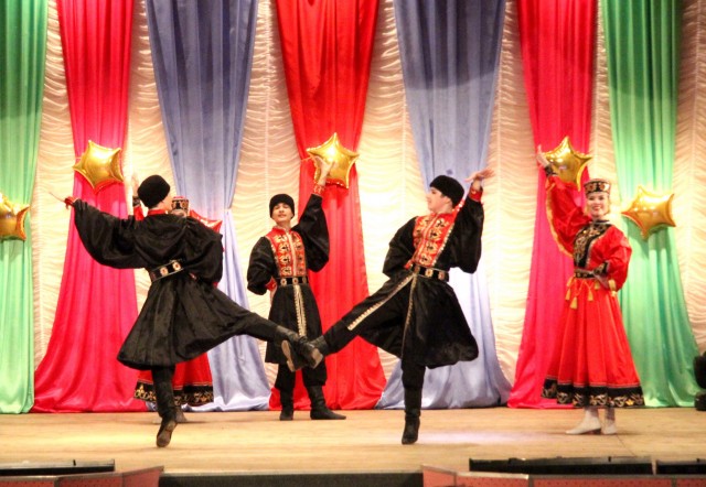 В Лянторе прошёл концерт хореографических коллективов учреждения