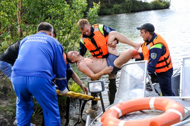 Сотрудники «Центроспас-Югории» спасли и реанимировали утопающих