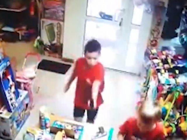 На Урале дети попытались ограбить магазин игрушек