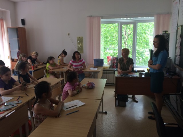 Сотрудники МЧС встретились с детьми пришкольных лагерей Фёдоровского