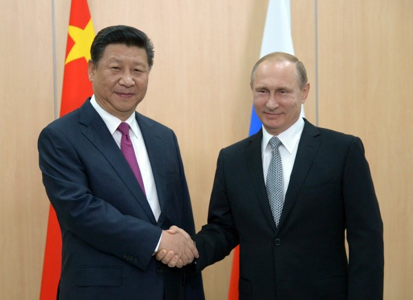 Чем Владимир Путин угощал председателя КНР