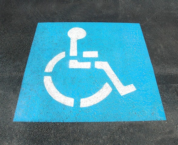 За несоблюдение прав инвалидов в Югре наказали виновных
