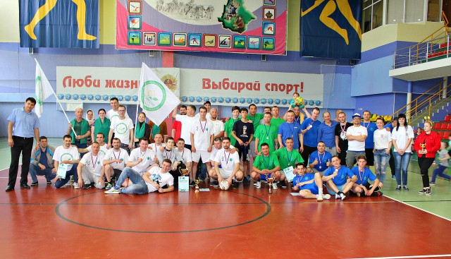 В Солнечном прошёл турнир по мини-футболу
