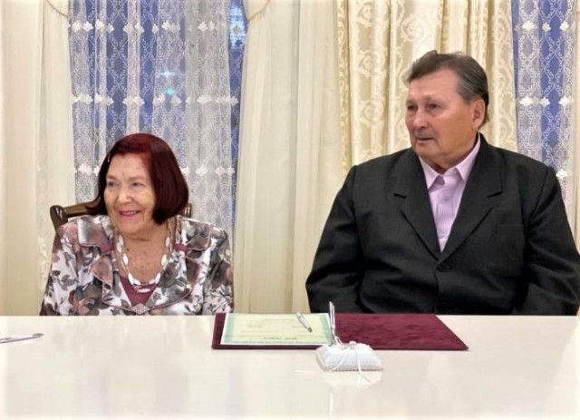 В Салехарде семья отпраздновала «железную свадьбу»: 65 лет вместе