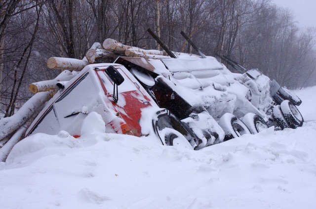 В аварии в Нижневартовском районе погиб водитель «КамАЗ»