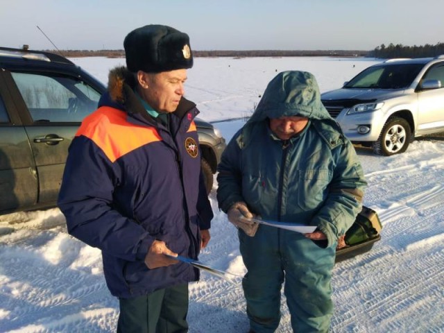 В Югре четверых жителей оштрафовали за выезд на лёд