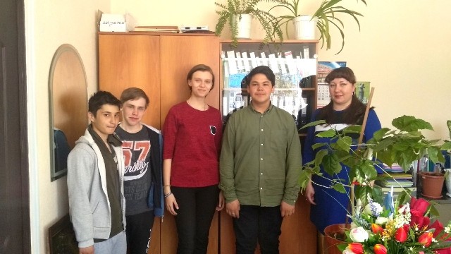 125 подростков трудоустроено в Сургутском районе в мае, план на июнь - 190