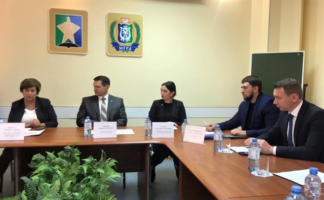 ​В Сургутском районе за «круглым столом» обсудили важные вопросы