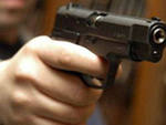 В Югре злоумышленник стрелял в полицейского из газового пистолета