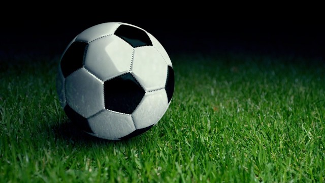 В Югре от удара мячом в голову погибла 11-летняя девочка