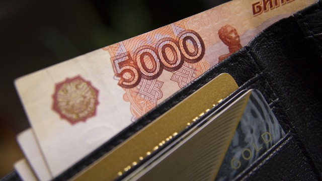 Зарплата в России обрастёт новым налогом