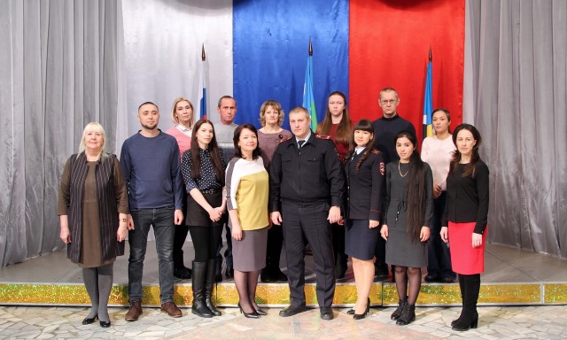 ​10 иностранцев в Лянторе приняли присягу гражданина России