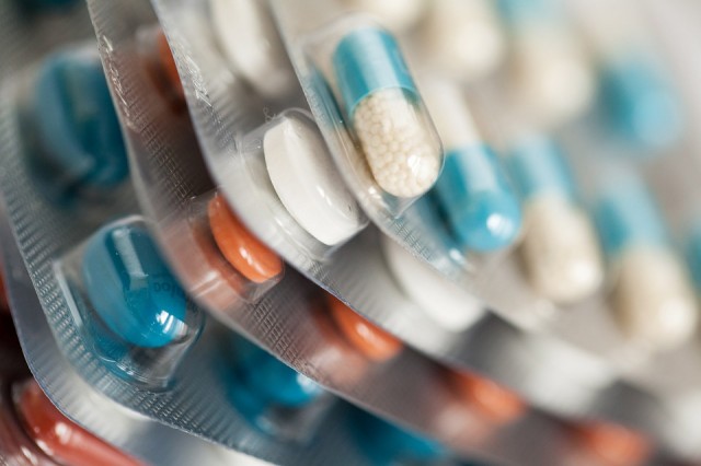 Минздрав предупредил о продаже поддельных лекарств через Интернет
