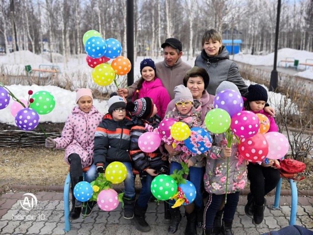 ​В День семьи, любви и верности Наталья Комарова встретится с семьями Сургутского района
