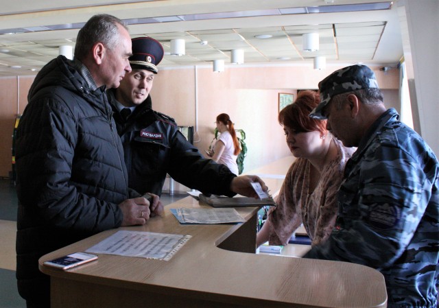В учреждениях Сургутского района прошли внеплановые проверки