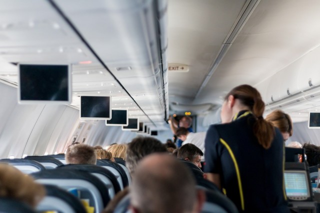 ​В «Аэрофлоте» уволили стюардессу, которая назвала Калининград Кенигсбергом