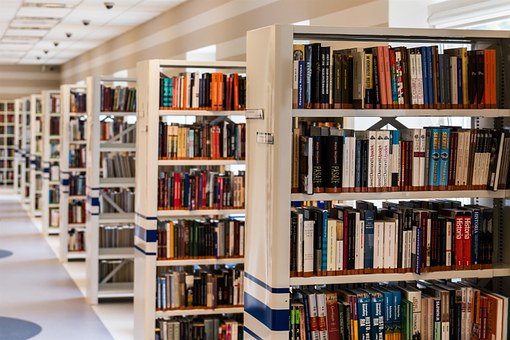 ​Библиотеки Сургутского района «ушли в отпуск»
