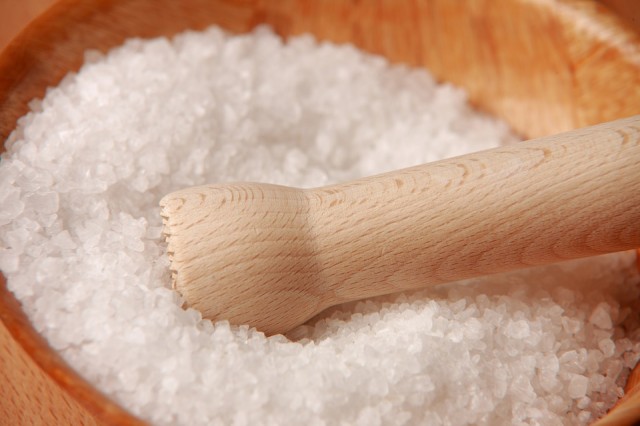 На десять процентов подорожает соль в России