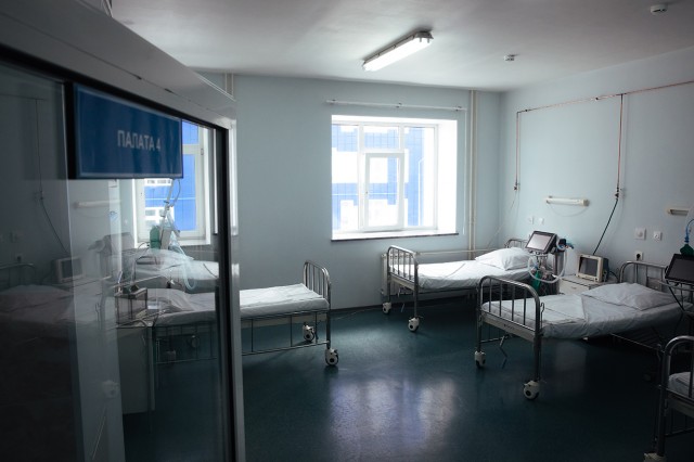 В Сургутской больнице от коронавируса умер ещё один пациент