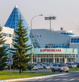 В аэропорту Ханты-Мансийска пытались заминировать самолёт
