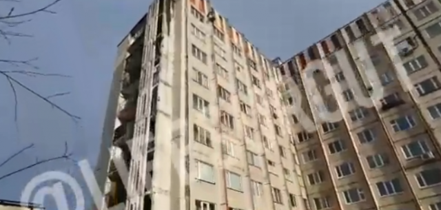 В Сургуте ремонт фасада высотки едва не обернулся трагедией