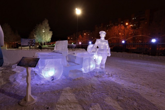 В ИКЦ «Старый Сургут» открылся фестиваль ледовых скульптур