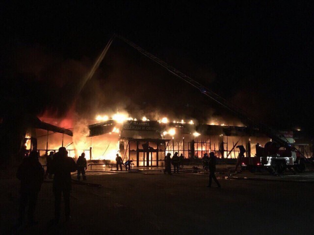 МВД: торговые центры в Ноябрьске намеренно подожгли
