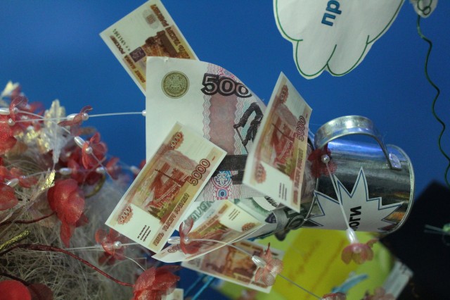 Пенсии в России повысят в среднем на тысячу рублей