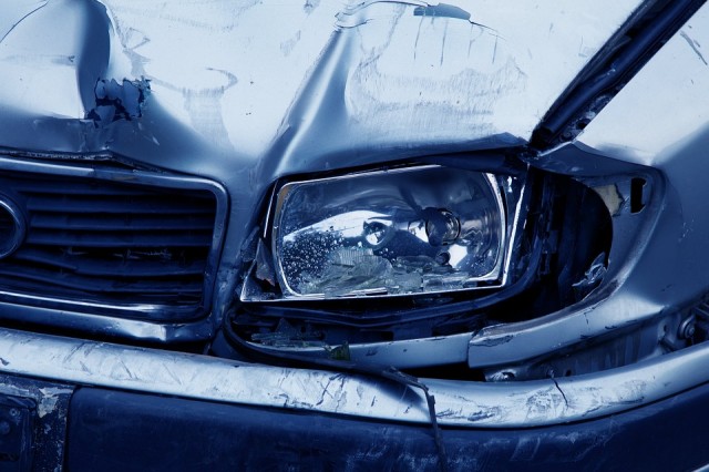 В Югре 17-летний угонщик, не умевший водить, разбил 2 авто