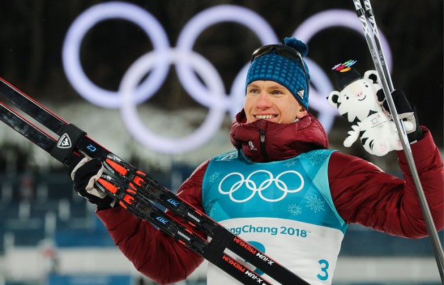 Дмитрий Медведев в Twitter поздравил российских лыжников с бронзовыми медалями