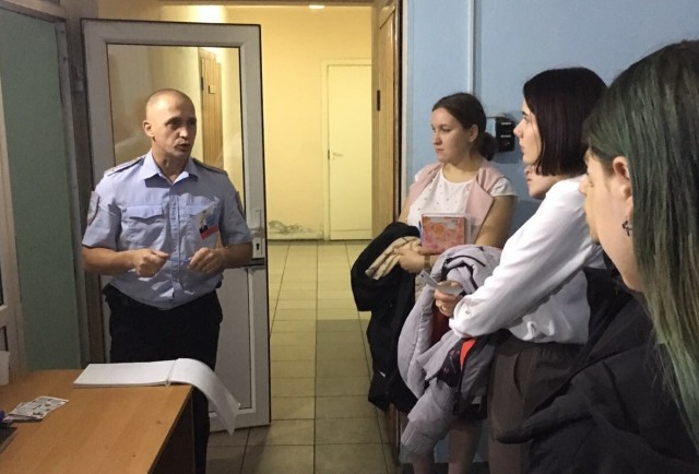 Старшеклассники из Барсово побывали на Дне открытых дверей в полиции