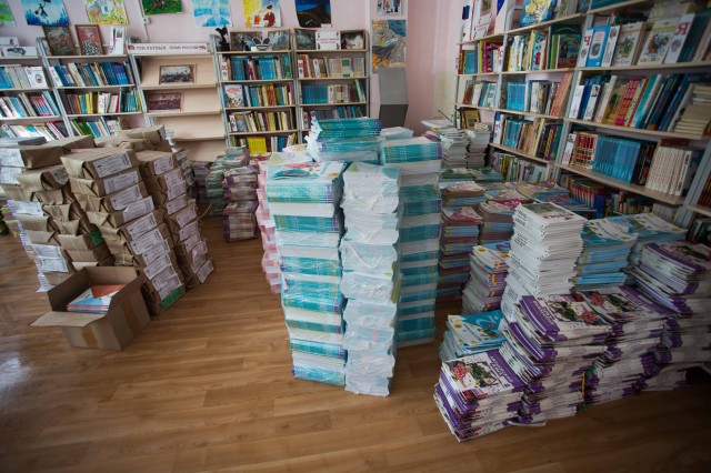 В Сургуте закупили учебников на 100 миллионов рублей