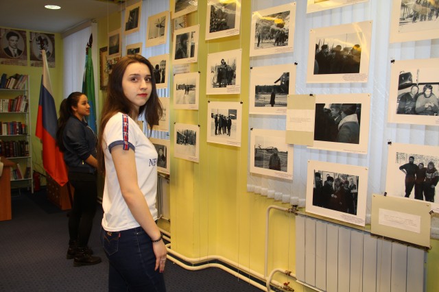 ​В Нижнесортымском прошла выставка известного фотографа-геолога из Сургута