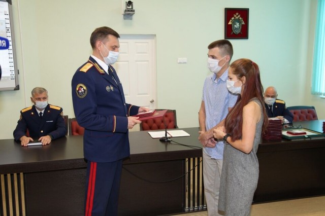 За спасение подруги посмертно наградили школьницу из Томской области