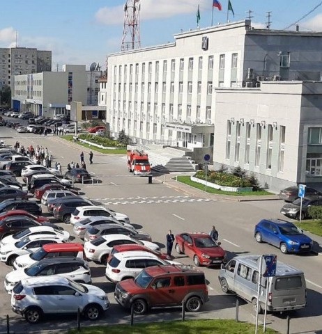 В администрации Сургутского района эвакуировали сотрудников