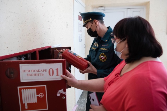 Мир полон опасностей, но дети под защитой Мир полон опасностей, но дети под защитой