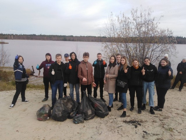 Школьники Фёдоровского провели акцию «Чистый берег»