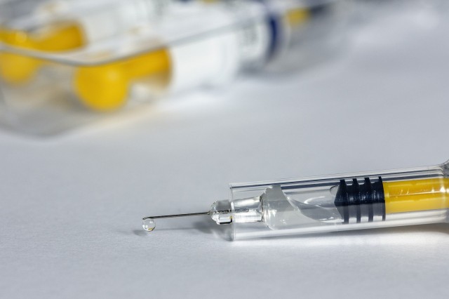 ​В Сургут поступили первые дозы вакцины «Спутник Лайт»