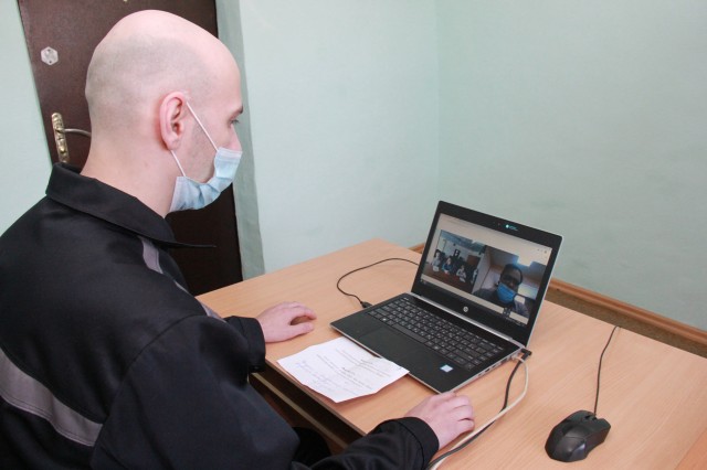 В Югре стартовал пилотный проект «Онлайн-консультирование осужденных»