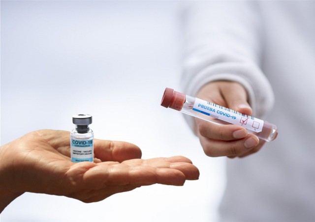 ​В Югру завезли более 500 тысяч комплектов вакцин от COVID-19