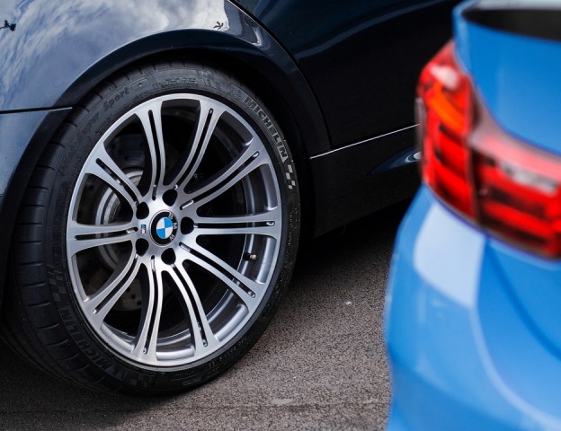 Лихача на BMW X5, протаранившего 3 машины в Сургуте, лишат прав Лихача на BMW X5, протаранившего 3 машины в Сургуте, лишат прав